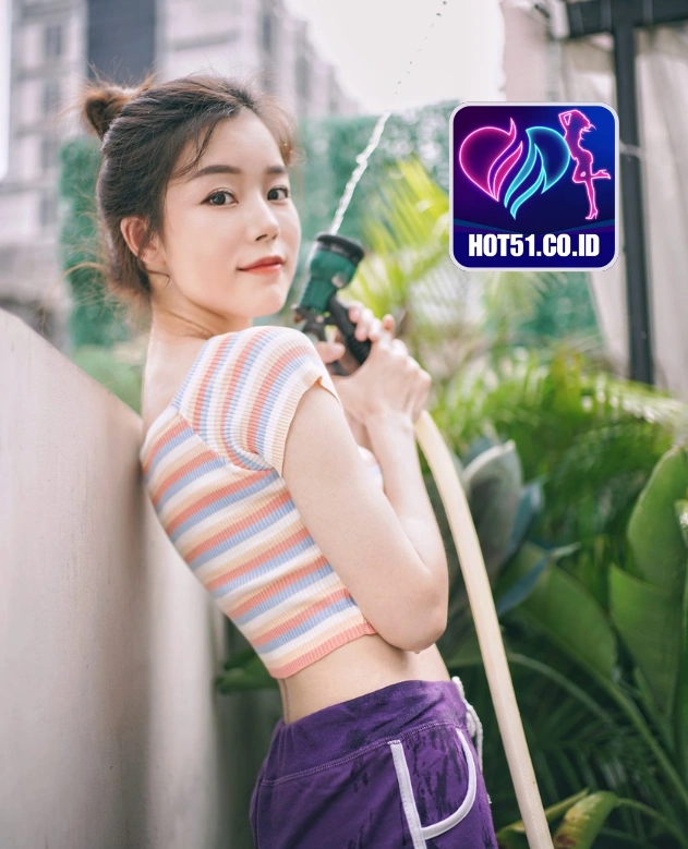 Ian Phillips HOT51.CO.ID