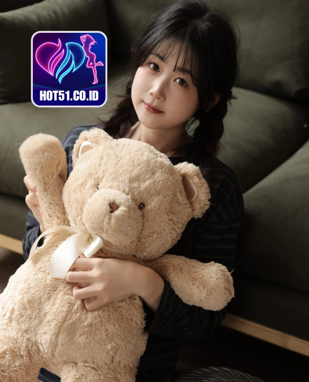 Isabella Carter HOT51.CO.ID