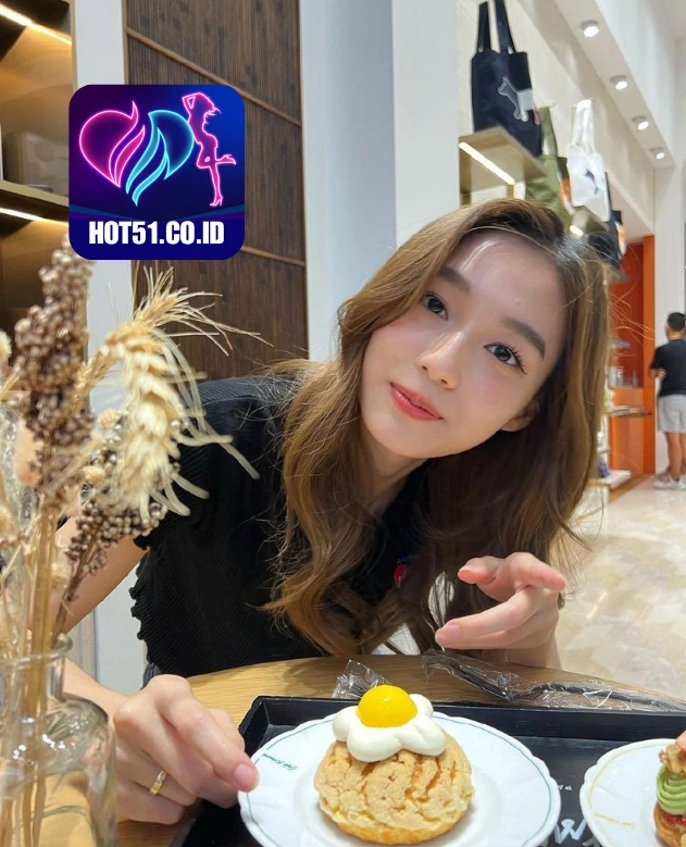 Jasmine Collins HOT51.CO.ID