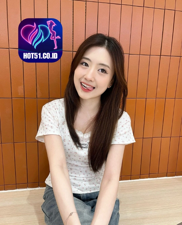 Julia Evans HOTL51.CO.ID