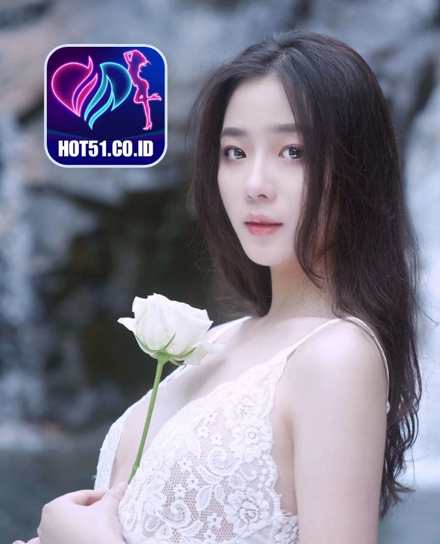 Julian White-Hot51.CO.ID