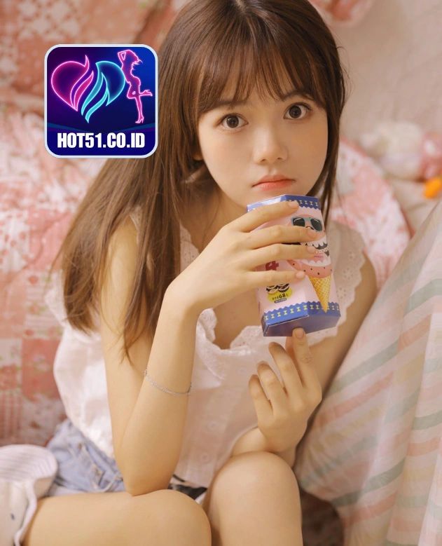 Rachel Turner HOT51.CO.ID