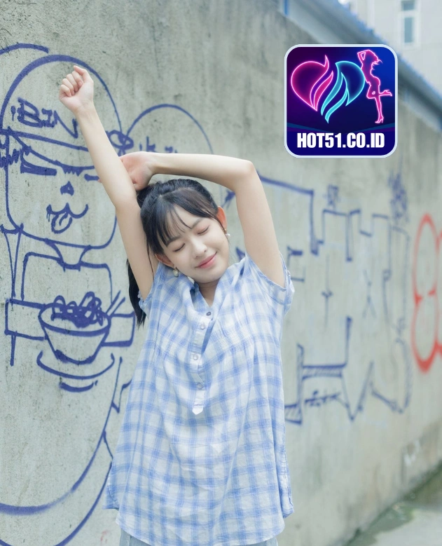 Victoria Reynolds HOT51.CO.ID