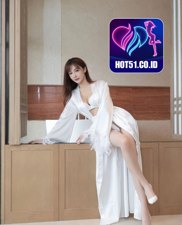 Desmond Carrington-HOT51.CO.ID