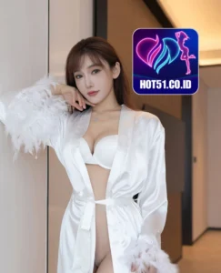 Desmond Carrington-HOT51.CO.ID