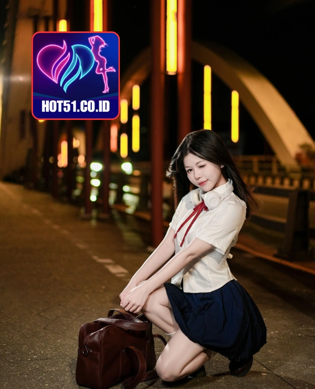 Easton Cole-Hot51.Co.Id