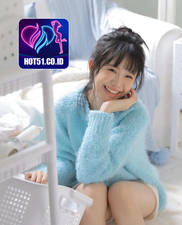 Eleanor Brooks-Hot51