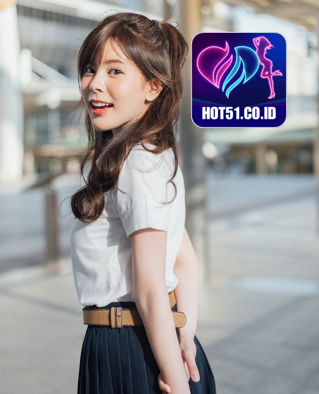 Eliza Worthington-HOT51.CO.ID