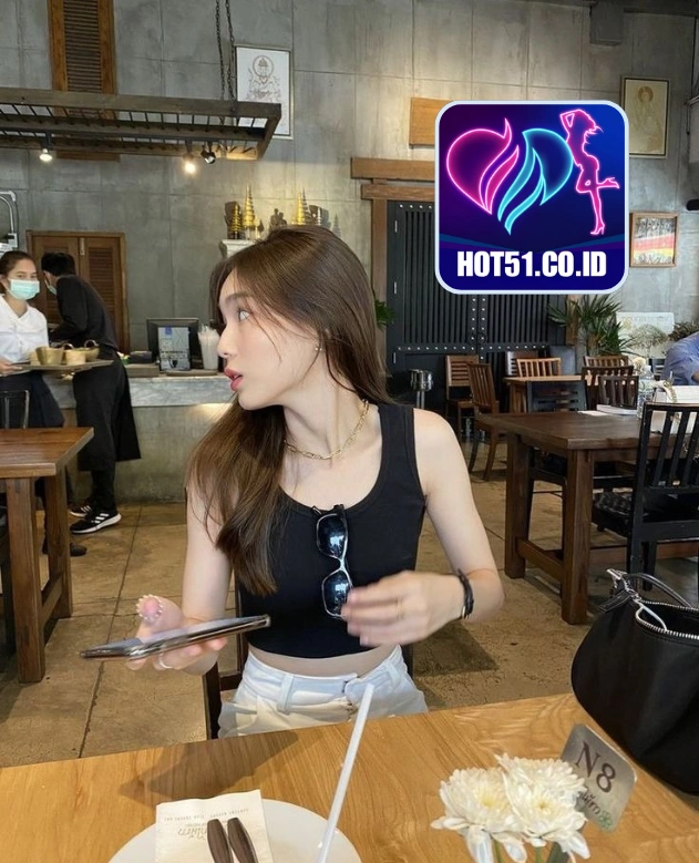 Hannah Parker-HOT51.CO.ID