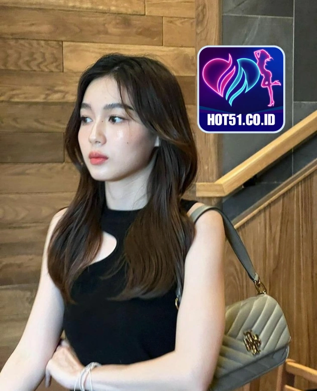 Hannah Parker-HOT51.CO.ID