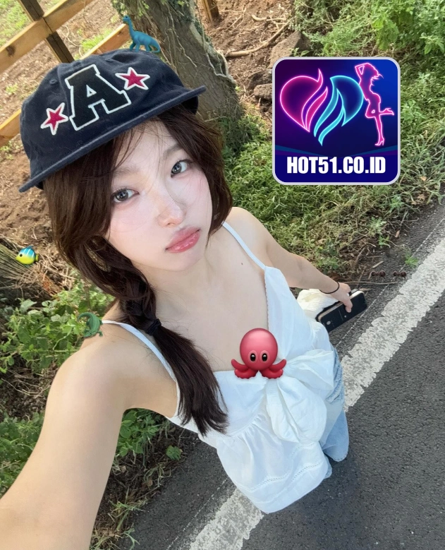 Jocelyn Whitman-HOT51.CO.ID