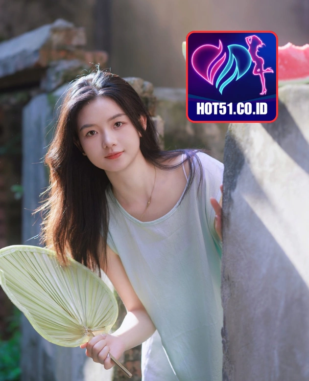 Lila Brooks-HOT51.CO.ID