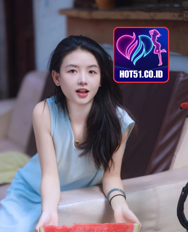 Lila Brooks-HOT51.CO.ID