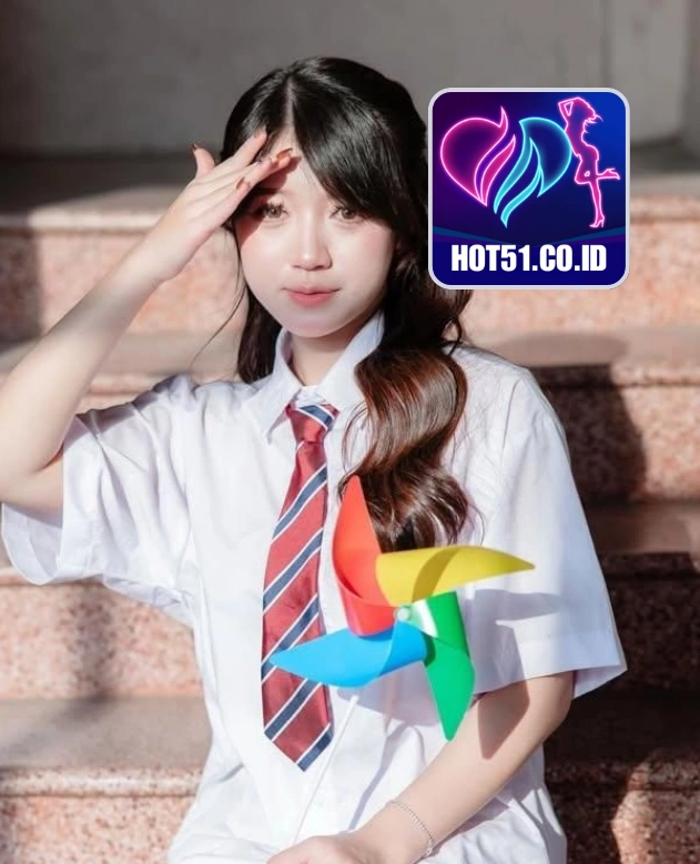 Livia Caldwell-HOT51.CO.ID