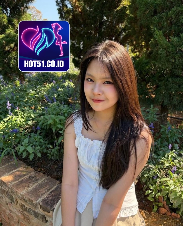 Miranda Holt-HOT51.CO.ID