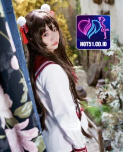 Savannah Bennett-Hot51