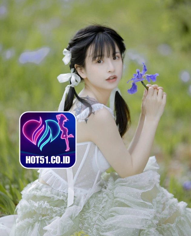 Silas Bradford-HOT51.CO.ID