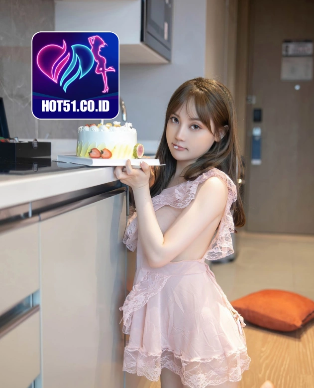 Adam Russell-HOT51.CO.ID