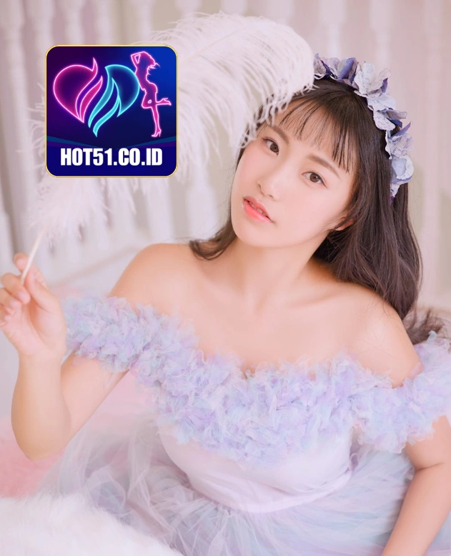 Genevieve Powell-HOT51.CO.ID