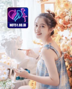 Lucia Howard-HOT51.CO.ID