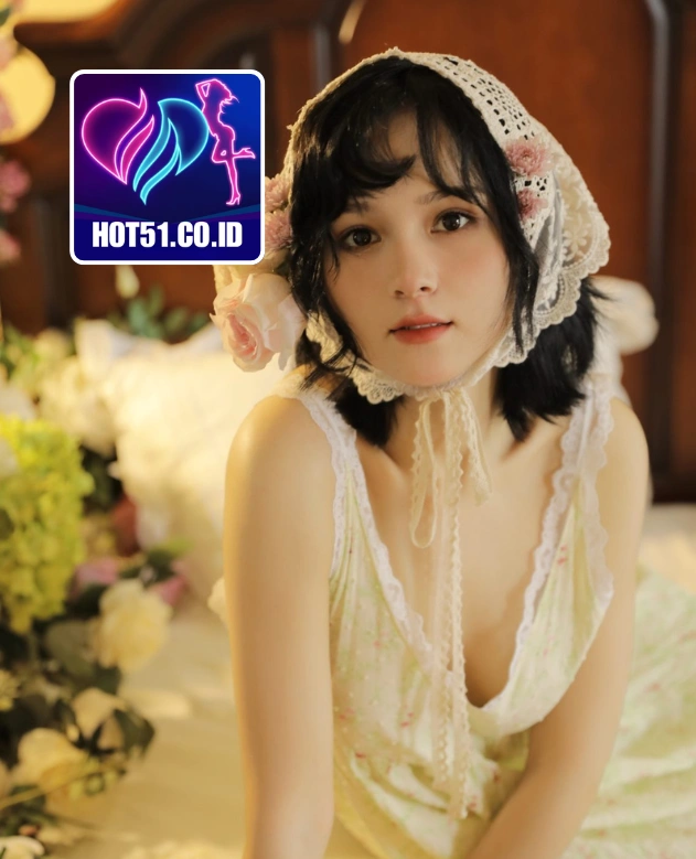 Madeline Grant-Hot51