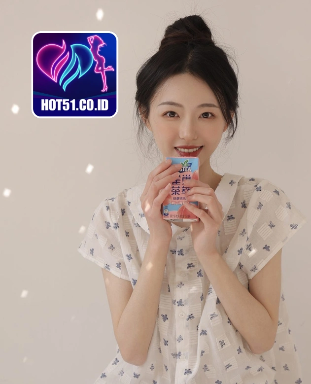 Nicholas Hayes-HOT51.CO.ID