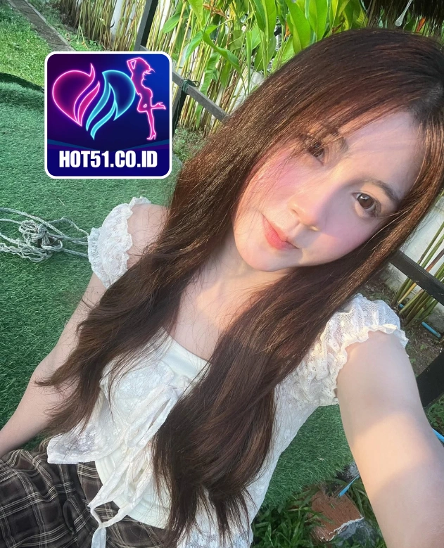 Ophelia White-HOT51.CO.ID