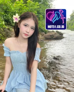 Ophelia White-HOT51.CO.ID