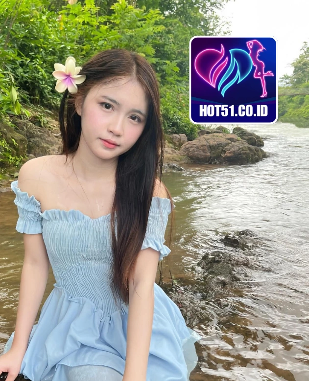 Ophelia White-HOT51.CO.ID