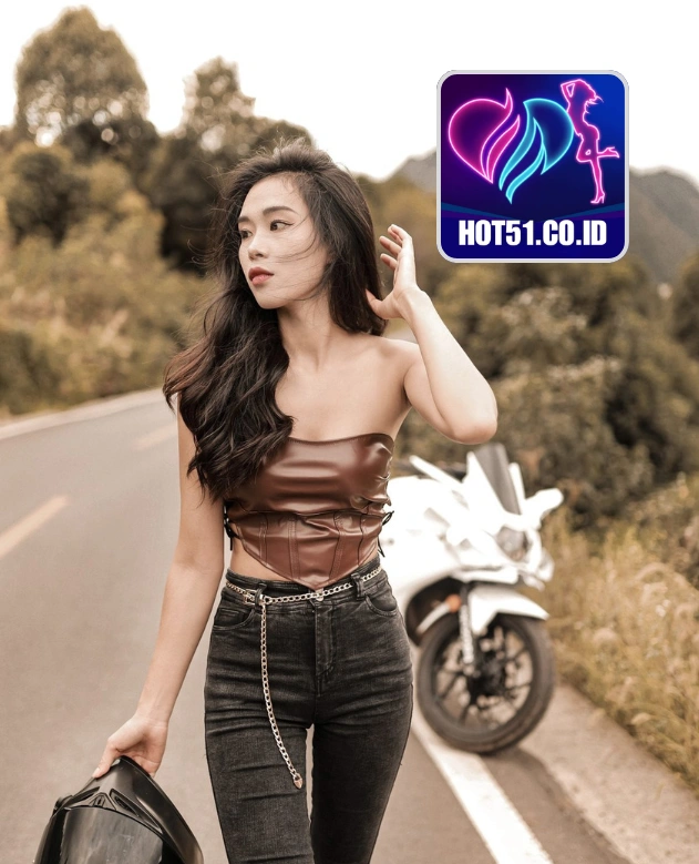 Leo Sanders-HOT51.CO.ID