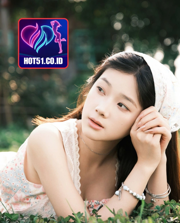 Sayer Brooks-HOT51.CO.ID