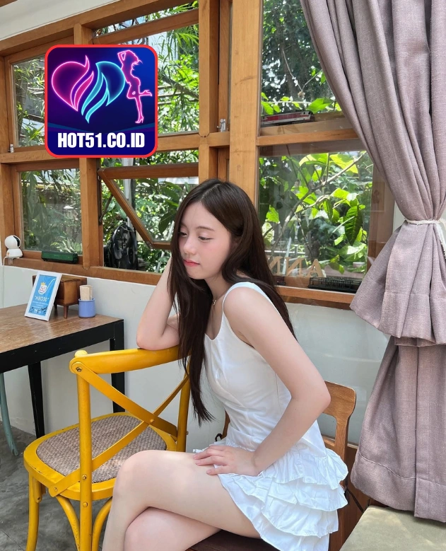 Evelyn Thompson-HOT51.CO.ID