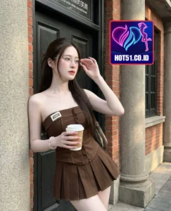 Eleanor Parker-HOT51.CO.ID