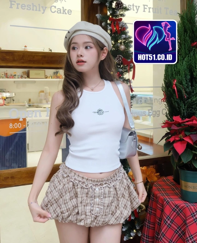 Violet Reed-HOT51.CO.ID
