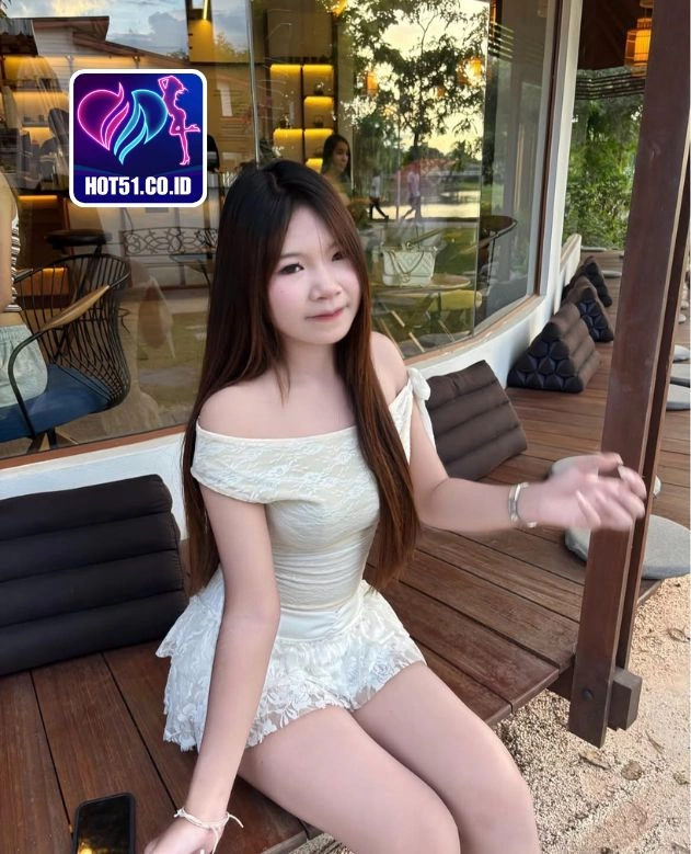 Gina Maharani-hot51.co.id