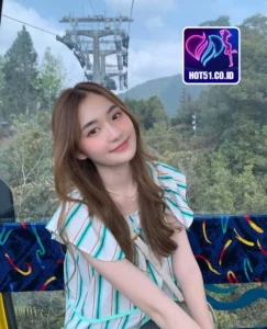 Mia Thompson-Hot51.Co.Id