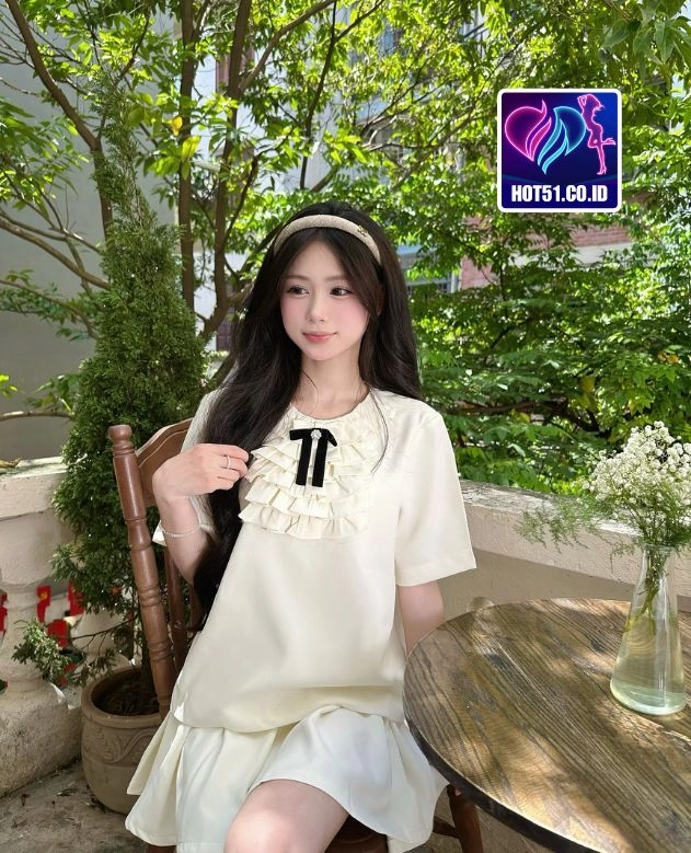 Putri Ayuningtyas-hot51.co.id