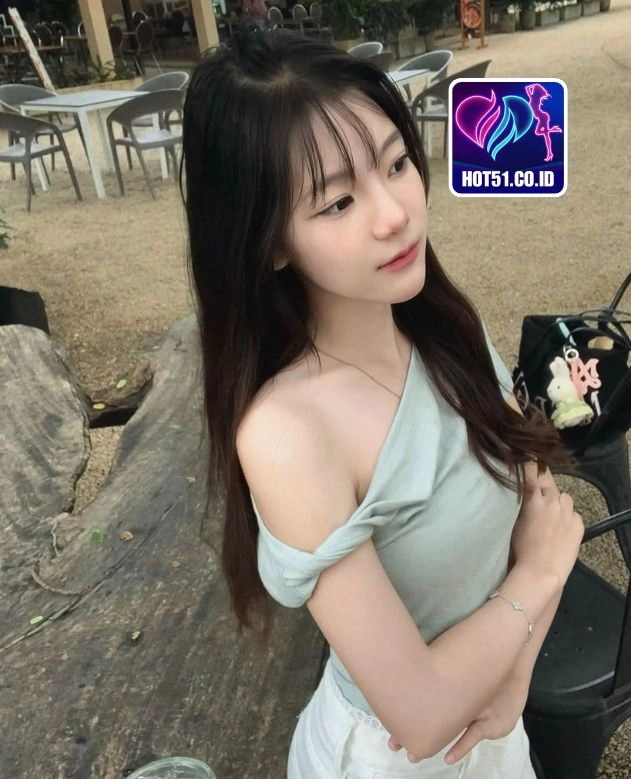 Emily Anderson-HOT51.CO.ID