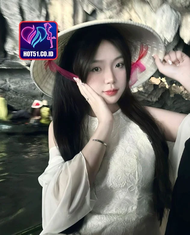 Ratna-HOT51.CO.ID