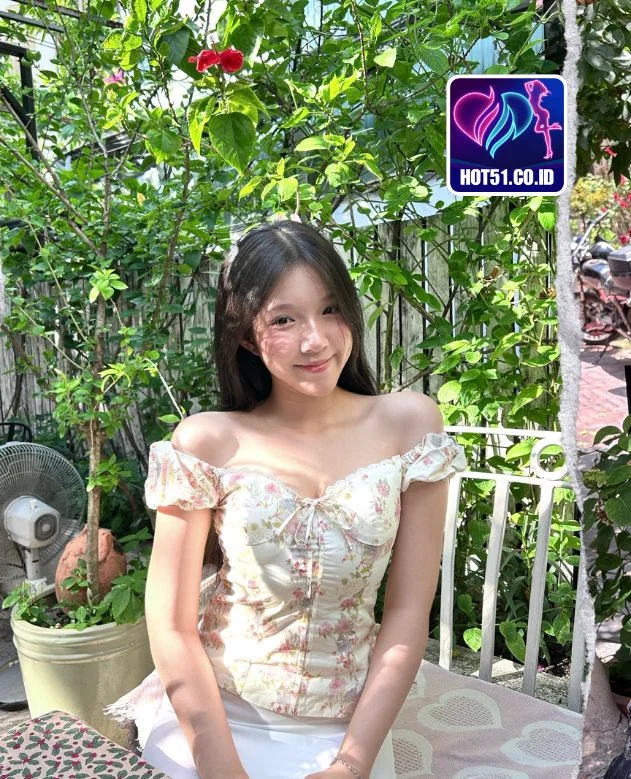 Elizabeth-HOT51.CO.ID