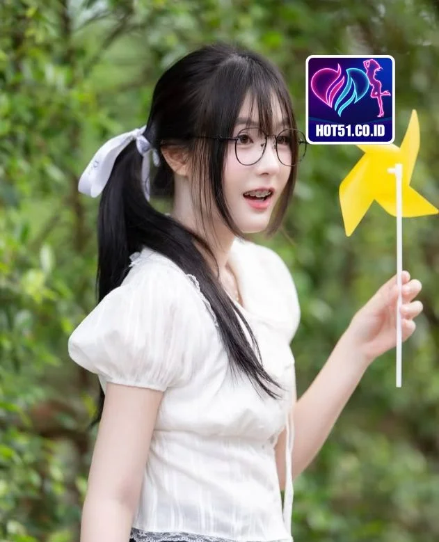Olivia-HOT51.CO.ID
